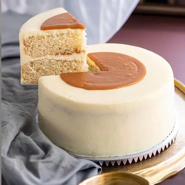 Salted Caramel Cake